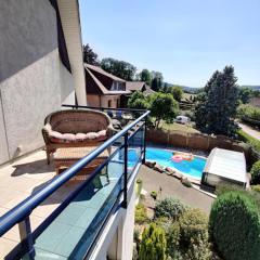 La mouche,chambres avec terrasse vue sur la rivière