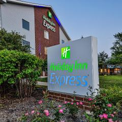 Holiday Inn Express Chicago Northwest-Vernon Hills, an IHG Hotel