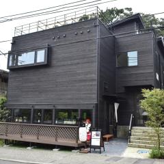 B&B KAMAKURA