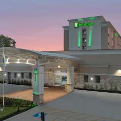 Holiday Inn - Beaumont East-Medical Ctr Area by IHG