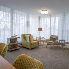 Holiday Inn Bloomington Airport South-Mall Area by IHG