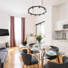 Luna Apartment - LoftAffair