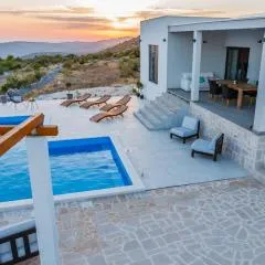Villa Zlatno Sunce in the hills near Trogir