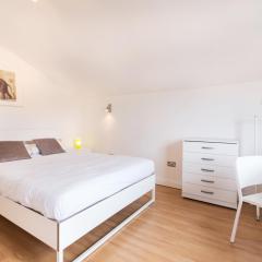 Tooting Broadway Studios & Rooms by DC London Rooms