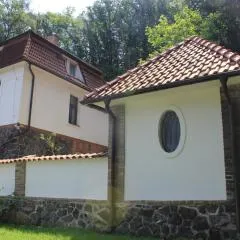 Domek Praha - Zbraslav, u zámku