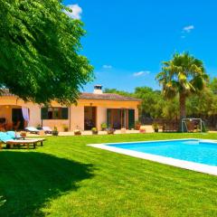 Villa Can Coll de Sencelles, Sa Vileta pool and views
