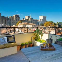 MAGNIFIQUE APPARTEMENT DE CHARME AVEC VUE SUR LE PALAIS DES PAPES À AVIGNON WiFI GRATUIT