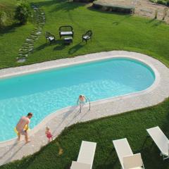 Comfortable Villa in Montelabbate with Private Pool