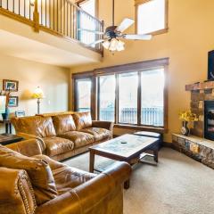 Murray's Hangar #6046