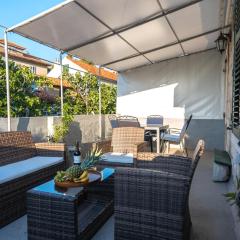 Antique beautiful apartment in center with terrace & sea view