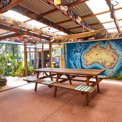 Ozzie Pozzie Backpackers - Port Macquarie YHA