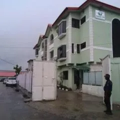 Alluring View Hotel - Toyin Sreet