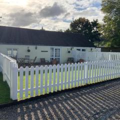 woodpecker cottage at frog trotters cottages