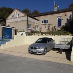 Family guest suite in Cheselbourne