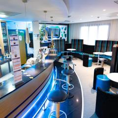 快捷假日阿拉斯酒店