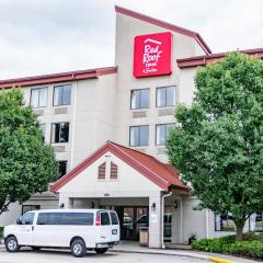 Red Roof Inn & Suites Indianapolis Airport