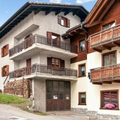 4 bedrooms apartement at Livigno 50 m away from the slopes with balcony and wifi