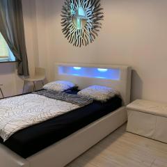 Nowoczesny apartament: Targi MTP I PKP