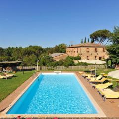 9 bedrooms villa with private pool enclosed garden and wifi at Monteroni d'Arbia