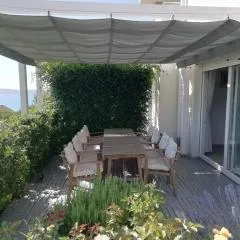 House Natali 70m from the beach - free EV top up