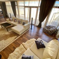 Lux Loft-Apartment on Nizami street