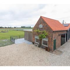 Wonderfully quiet location in the polder pets allowed close to the beach