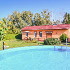 Amazing Home In Schorfheide With Kitchen