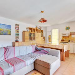 Sunny Roquebrun Getaway