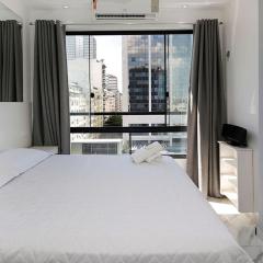 Studio moderno com vista privilegiada para a praia