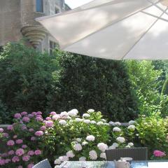 APPARTEMENT MEUBLE CLASSE 3*** IDEAL CURE THERMALE, AVEC TERRASSE DE 30M2, MAGNIFIQUE VUE