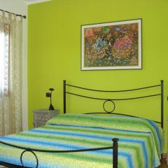 Master apartment in villa 6 to 8 persons with large private garden