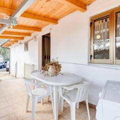 One bedroom apartement at Pisciotta 200 m away from the beach with furnished terrace