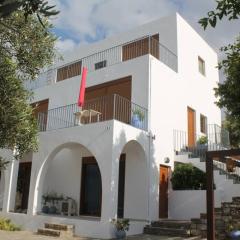 A Crystal Clear House in Pyrgos, Heraklion Crete