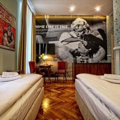 Stare Kino Cinema Residence