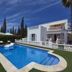 4 bedrooms villa with private pool and furnished terrace at Sant Josep de sa Talaia 4 km away from the beach