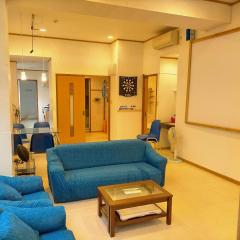 チアーズ 離島ﾀｰﾐﾅﾙ歩4分 ﾌﾟﾛｼﾞｪｸﾀｰ有 WiFi無料 ﾀﾞｰﾂ有 無料P1台分付