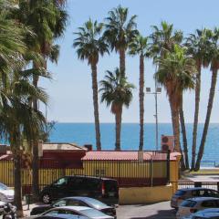 Apartamento a 50 metros de la playa malagueta con vistas al mar