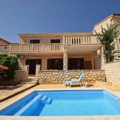 Holiday Apartement Marija Supetar with private pool
