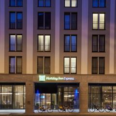 Holiday Inn Express - Berlin - Alexanderplatz by IHG