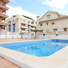 Global Properties, Estudio para parejas con piscina en Canet playa