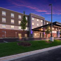 Holiday Inn Express & Suites Chicago - Hoffman Estates by IHG