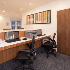 Holiday Inn Express & Suites - Kalamazoo West by IHG