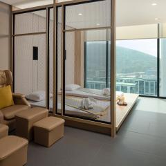 Holiday Inn & Suites Siracha Laemchabang by IHG