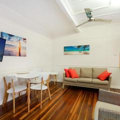 Tondio Terrace Flat 3 - Pet Friendly and close to the beach
