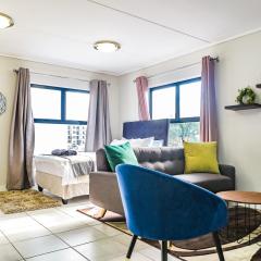 Insaka's 2 Greenlee Apartment - Greenlee Lifestyle Centre, Sandton