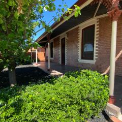 Somerby House - Spacious, Pet Friendly Summer Stay