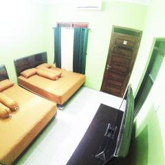 Minggiran Street Homestay jogja