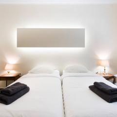 Klokkaris Stays Athens