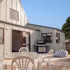 Beach Central - Whangamata Holiday Home