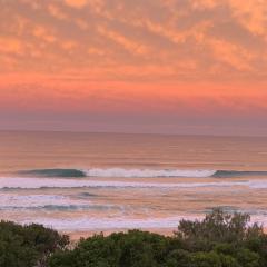 Capricorn One Beachside Holiday Apartments - Official